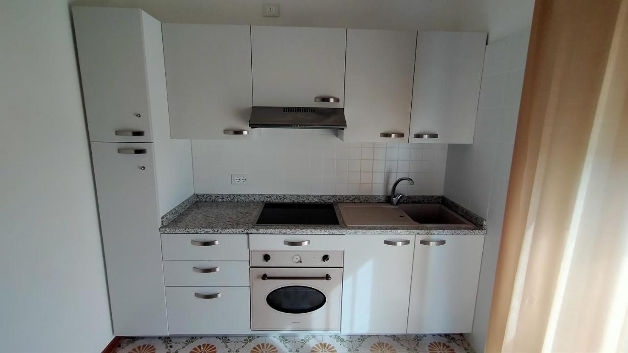 Residence Alla Rotonda Лидо-ди-Езоло Номер фото